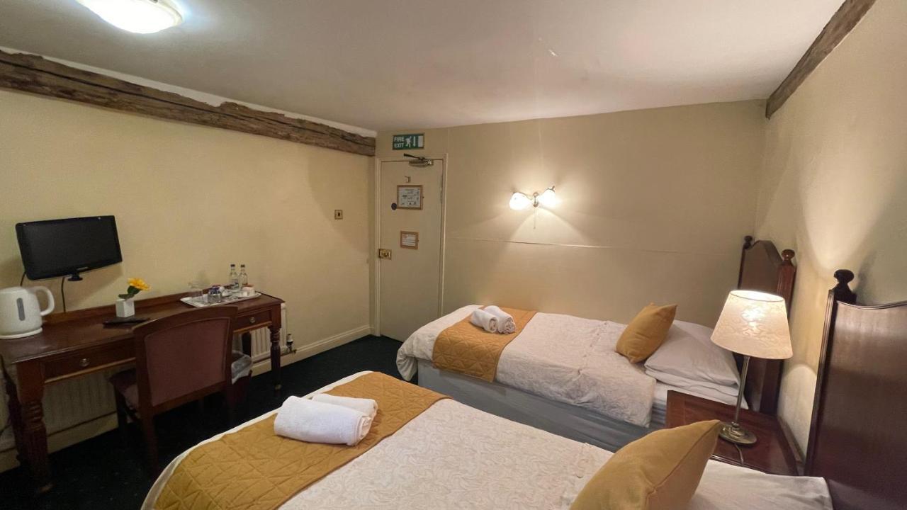 Crown Hotel Downham Market Exteriör bild